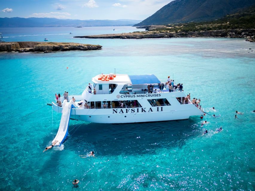 הלגונה הכחולה פאפוס שייט, מלונות ומידע